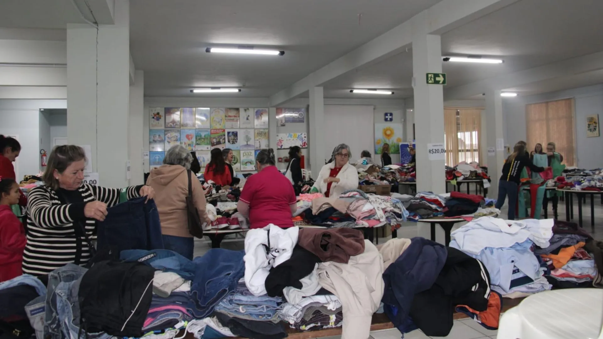 Bazar beneficente fortalece a Rede Feminina de Combate ao Câncer de Caçador