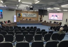 Vereadores pedem suspensão dos trabalhos da BRK até recuperação de vias Vereadores pedem suspensão dos trabalhos da BRK até recuperação de vias