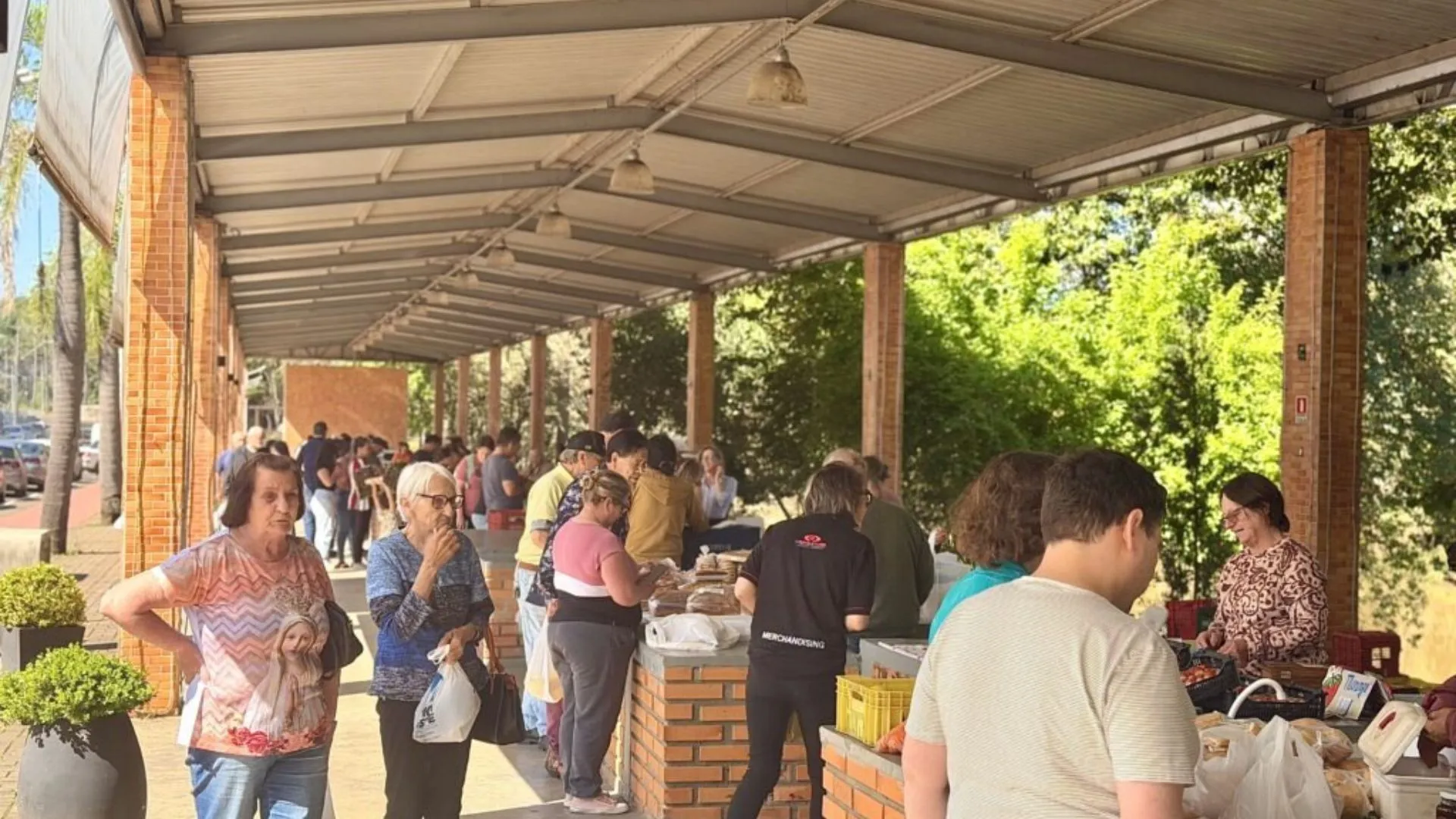 Feira do Produtor Rural de Caçador movimenta a agricultura familiar