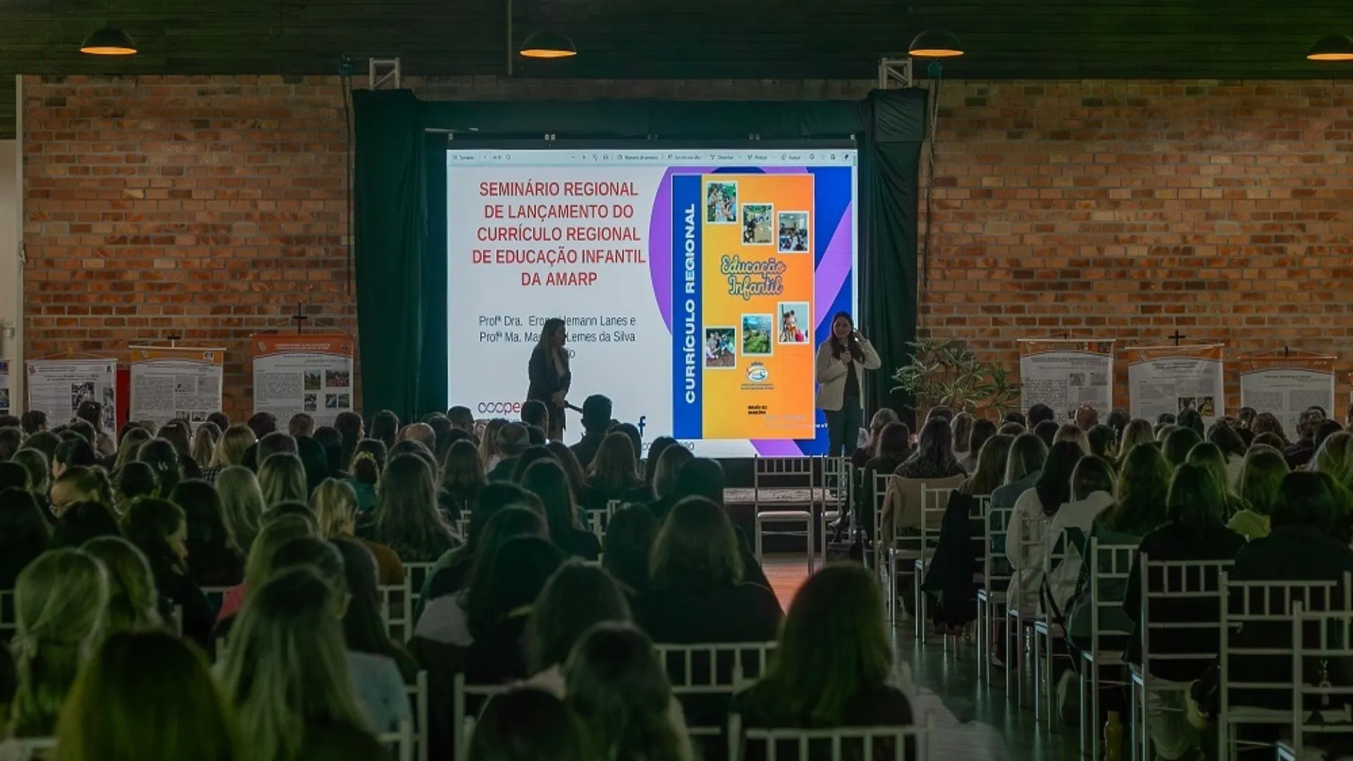 Videira sedia apresentação do novo Currículo Regional da Educação Infantil da AMARP