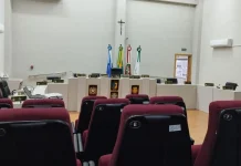 Câmara de Vereadores de Videira realiza três sessões nesta terça-feira Câmara de Vereadores de Videira realiza três sessões nesta terça-feira