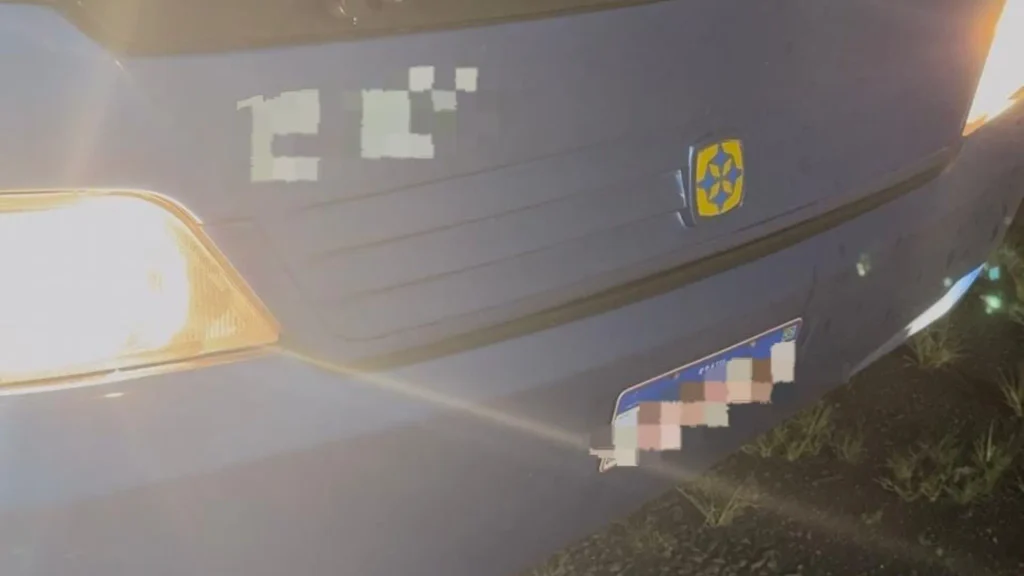Ônibus com placas clonadas é interceptado pela polícia na SC-355 em Fraiburgo