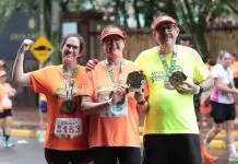 Aos 61 anos, casal de Videira conquista pódio em maratona internacional Aos 61 anos, casal de Videira conquista pódio em corrida internacional
