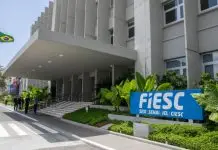 FIESC estima risco de 41,4 mil empregos em SC com redução da jornada de trabalho FIESC estima risco de 41,4 mil empregos em SC com redução da jornada de trabalho