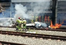 Piloto morre carbonizado após avião cair em pátio do metrô de Belo Horizonte Piloto morre carbonizado após avião cair em pátio do metrô de Belo Horizonte