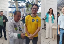 Candidatos de Videira votam pela manhã Candidatos de Videira votam pela manhã